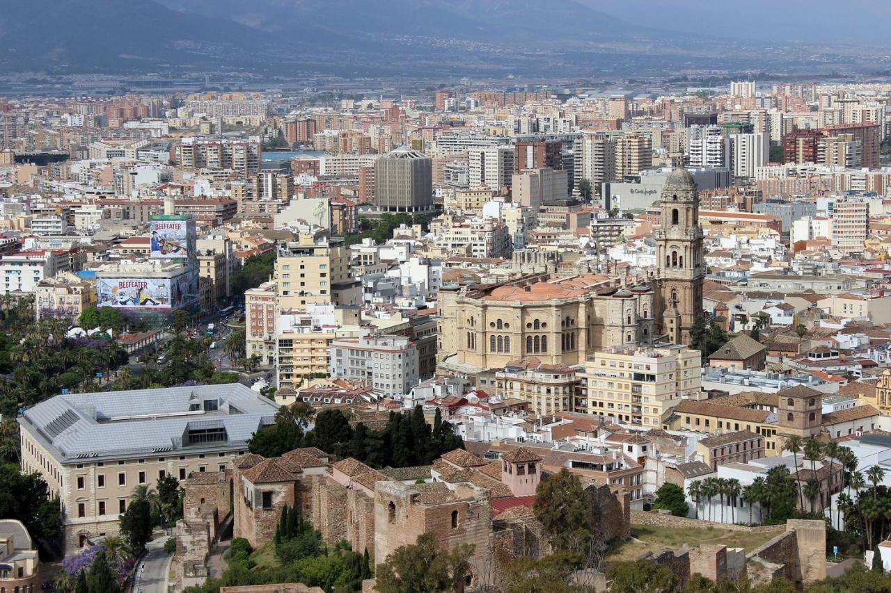 Ferienwohnung Del Parque Flats Teatro Plaza Premium Málaga Exterior foto