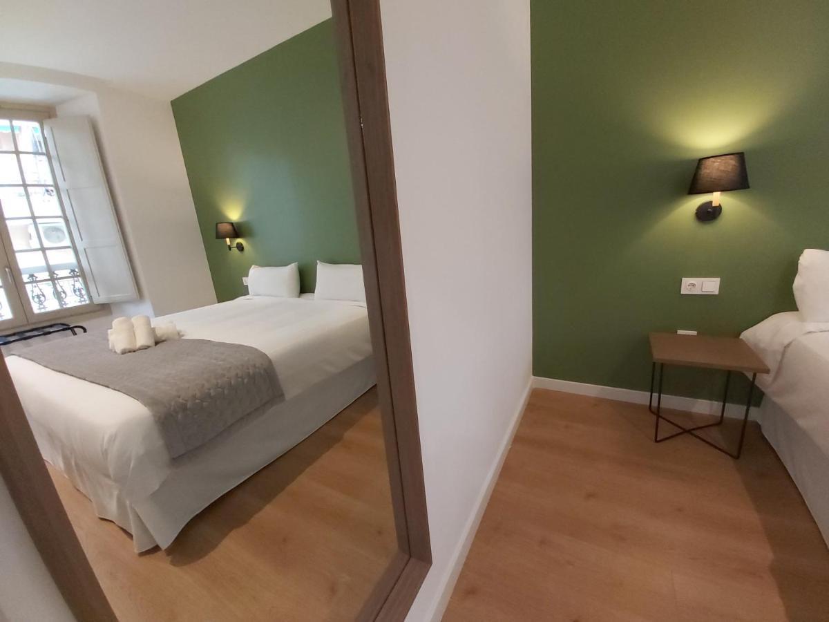 Ferienwohnung Del Parque Flats Teatro Plaza Premium Málaga Exterior foto